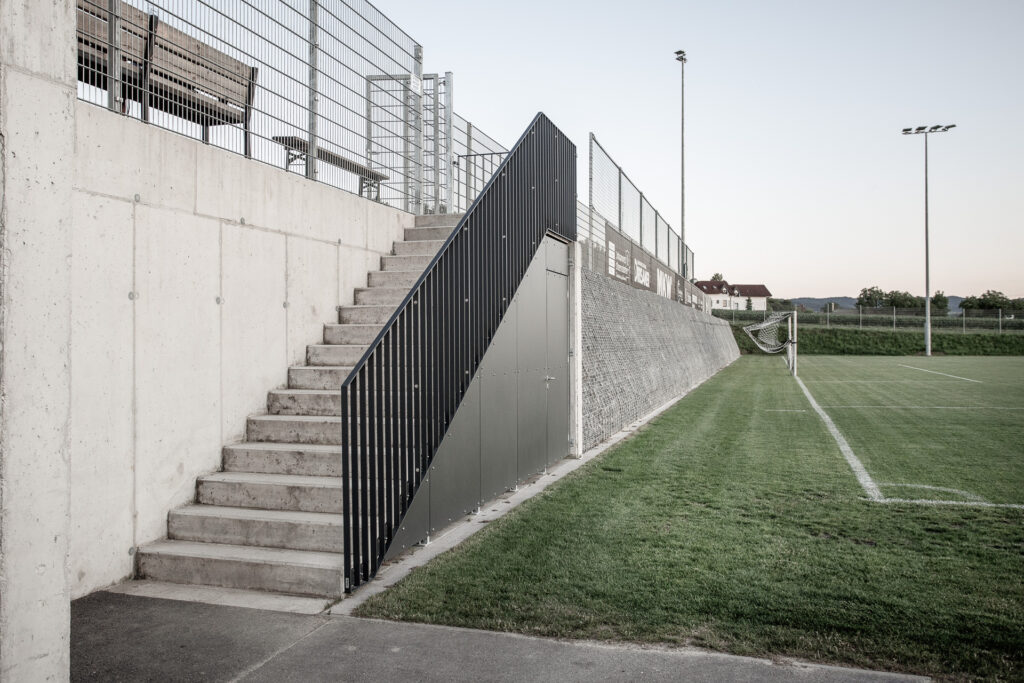 d14a-rchitekten-ZT-GmbH__Sportzentrum Weibern__2025-09-01___U9B7104
